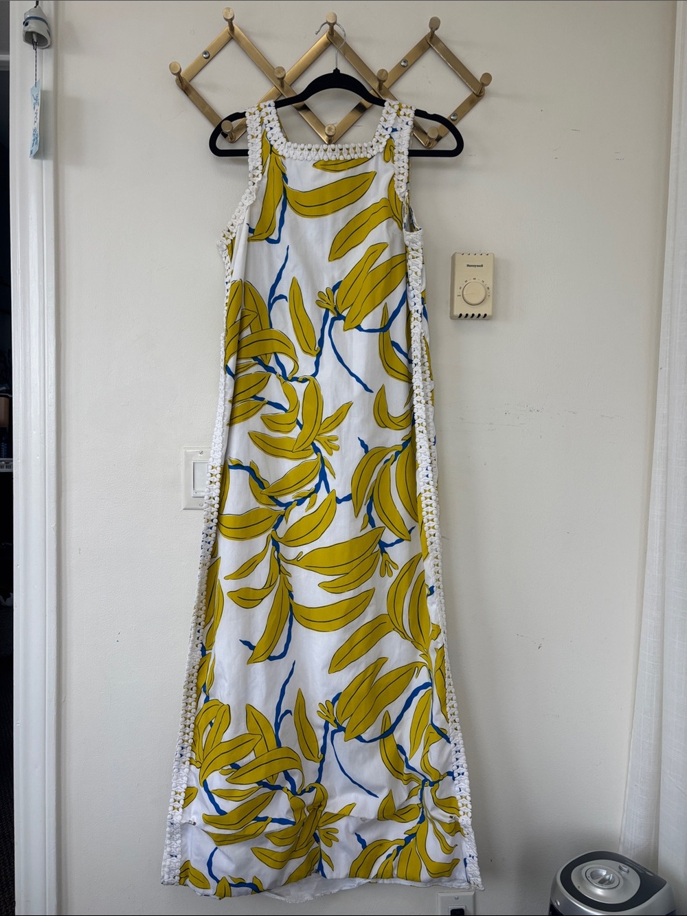 Women’s White Maxi Dress with Yellow Banana Print Vintage
